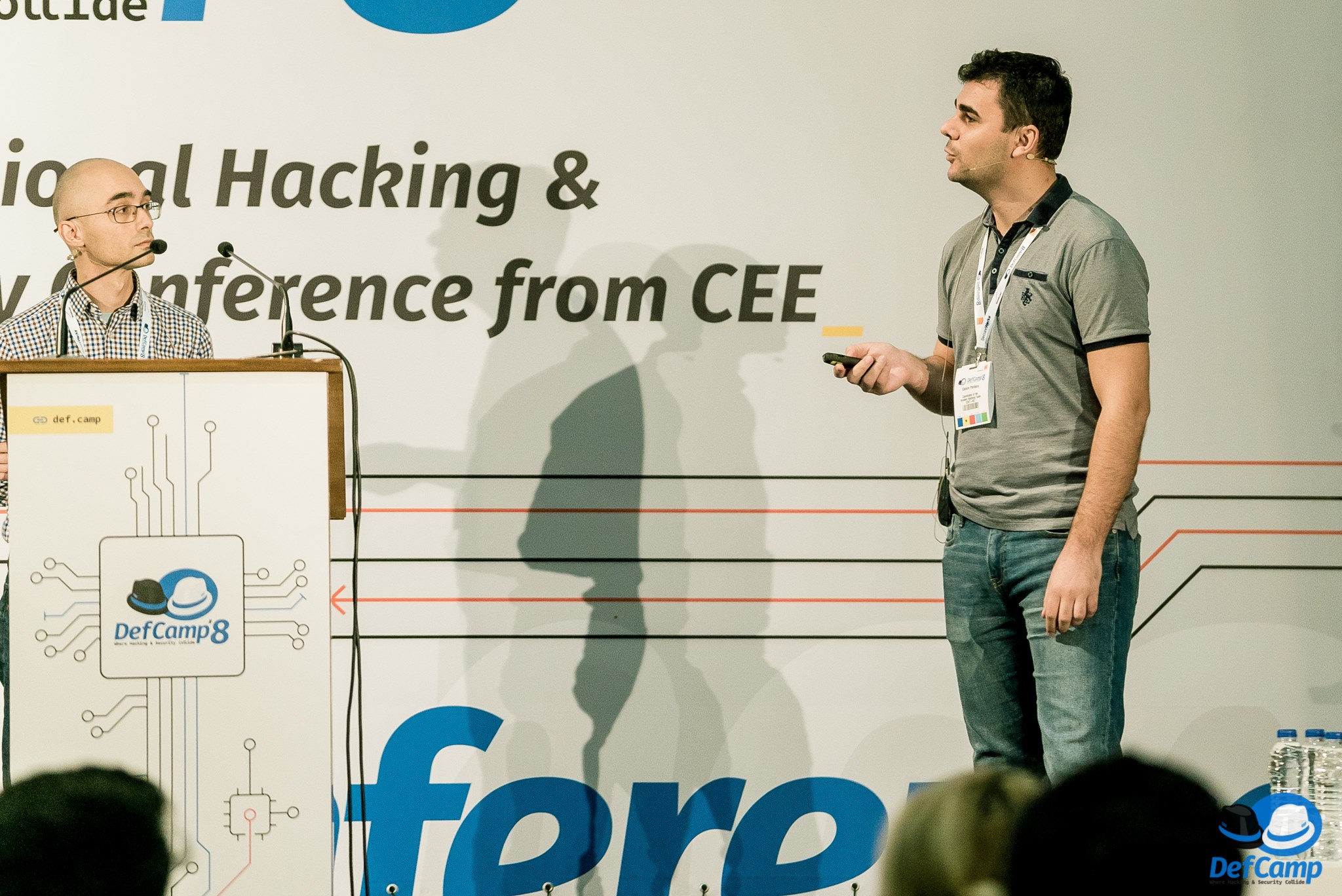 Alex Stoian si Catalin Patrascu, CERT-RO, la DefCamp 2017